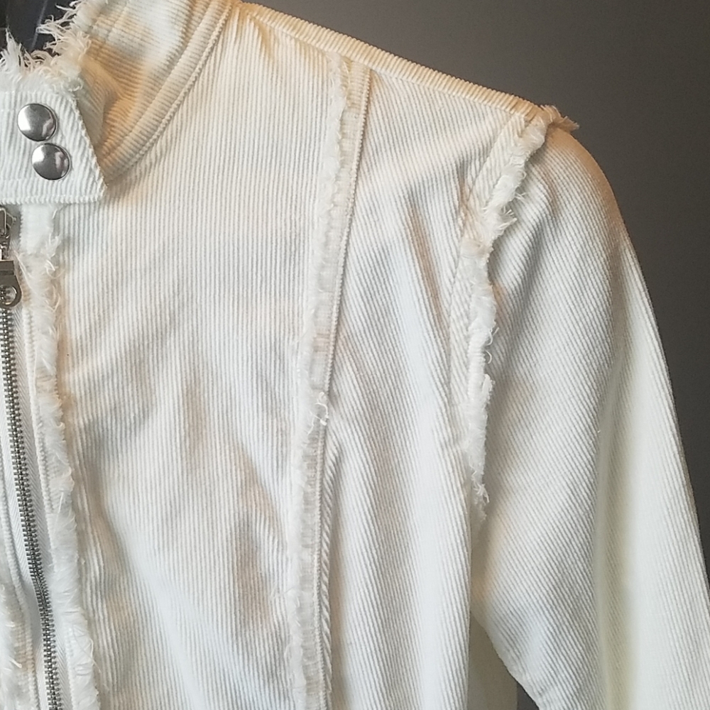 Distressed jacket - Picture 5 of 8